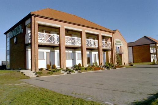 Greenline Hotel Hellfeld Neubrandenburg Εξωτερικό φωτογραφία