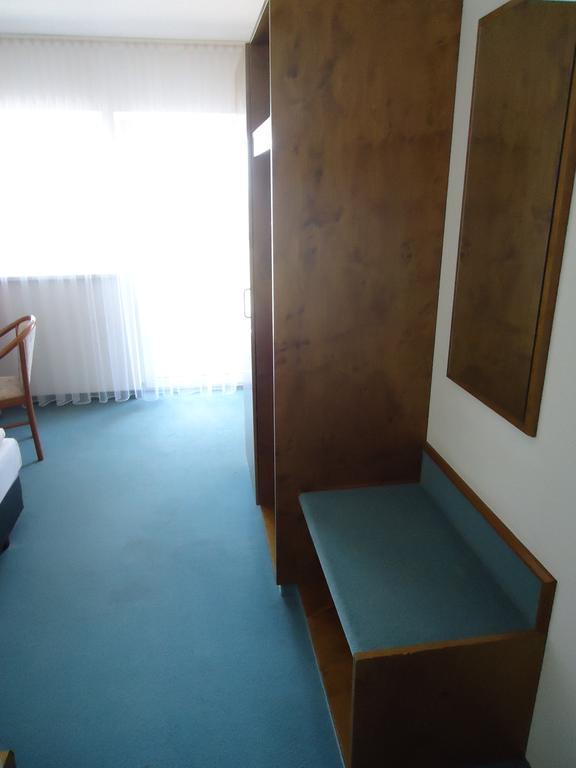 Greenline Hotel Hellfeld Neubrandenburg Δωμάτιο φωτογραφία