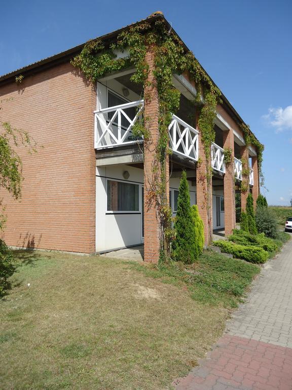 Greenline Hotel Hellfeld Neubrandenburg Εξωτερικό φωτογραφία