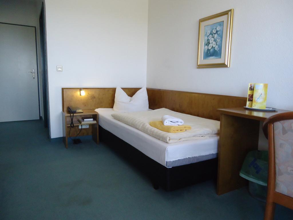 Greenline Hotel Hellfeld Neubrandenburg Εξωτερικό φωτογραφία