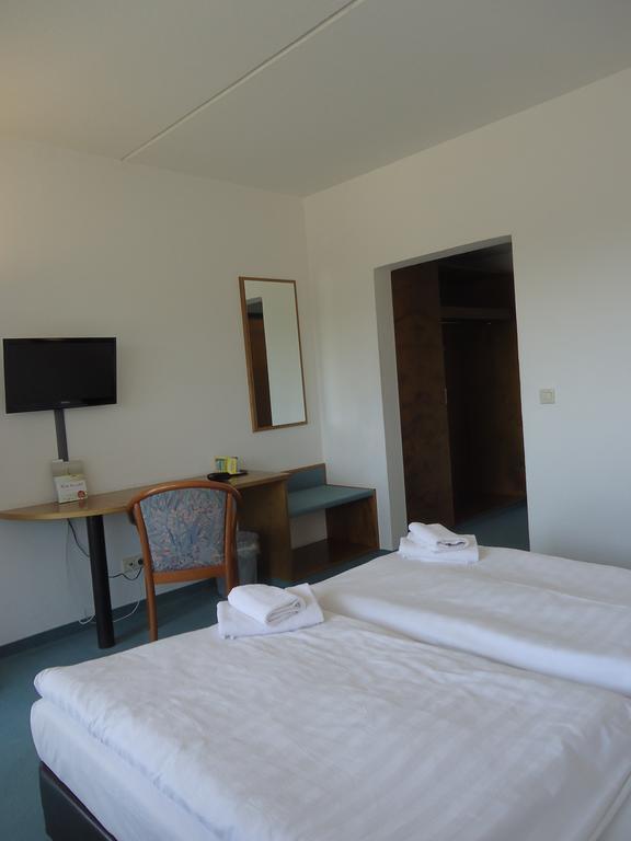 Greenline Hotel Hellfeld Neubrandenburg Εξωτερικό φωτογραφία