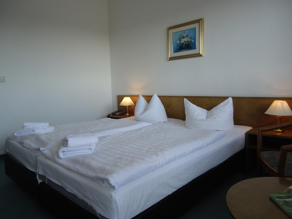 Greenline Hotel Hellfeld Neubrandenburg Εξωτερικό φωτογραφία